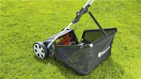 Gardena Cylinder Lawnmower with attached grass collector