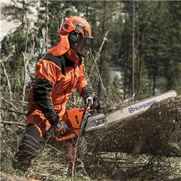 Chainsaw logger - Canada