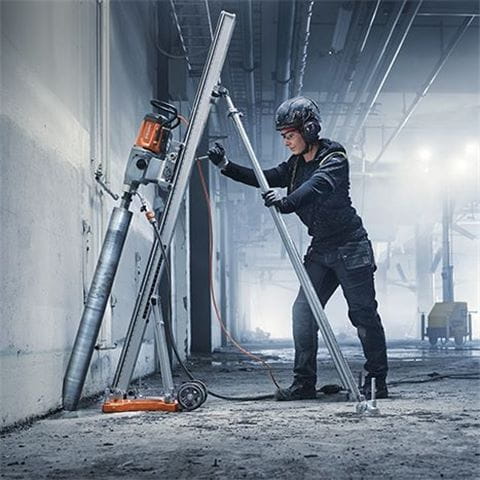 Husqvarna DS 500 drill stand can easily be extended with a special drill column and a back support, letting you work more flexibly.