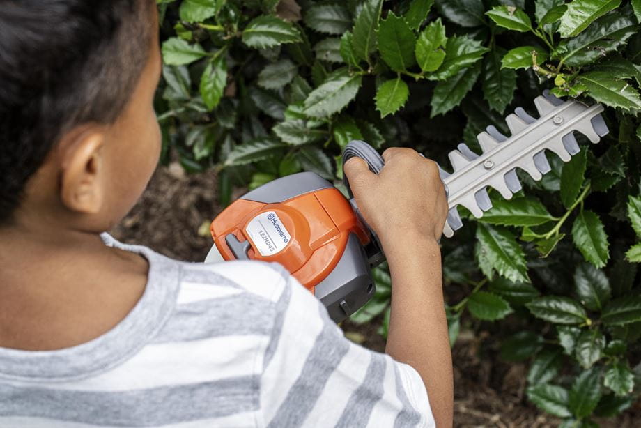 Toy Hedge Trimmer 122HD45